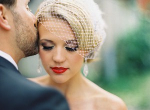 bridal-beauty-inspiration-wedding-makeup-ideas-retro-red-lips.original.jpeg